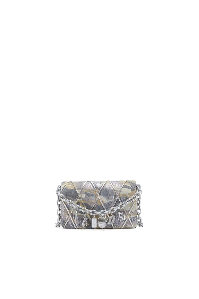 CHARM-D WALLET STRAP WALLET