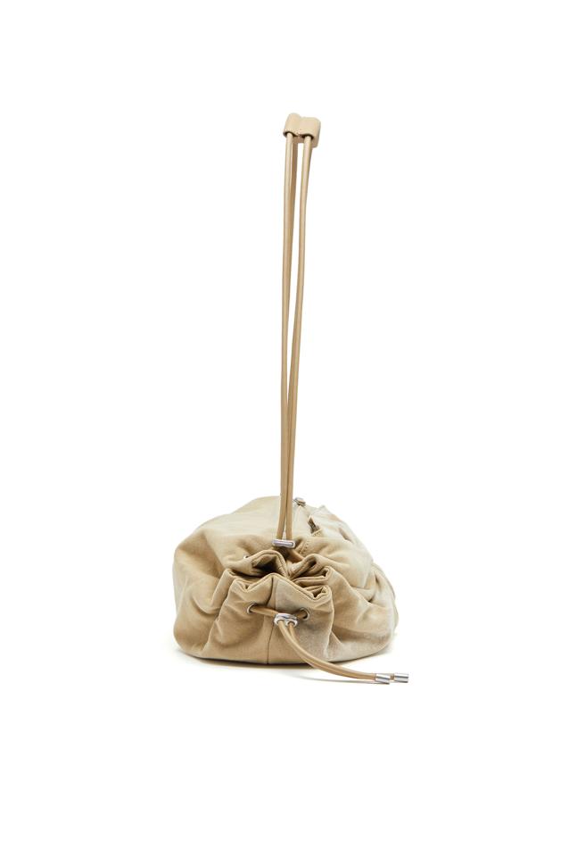 SCRUNCH-D CROSSBODY L TRAVEL BAG