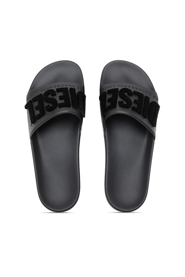 SA-MAYEMI FLOCK SANDALS