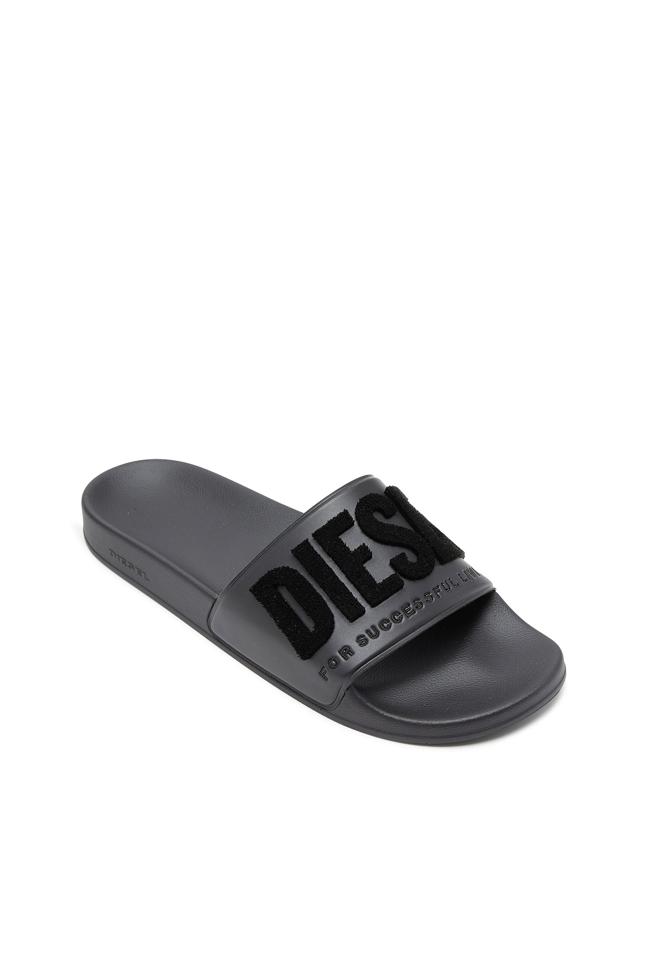 SA-MAYEMI FLOCK SANDALS